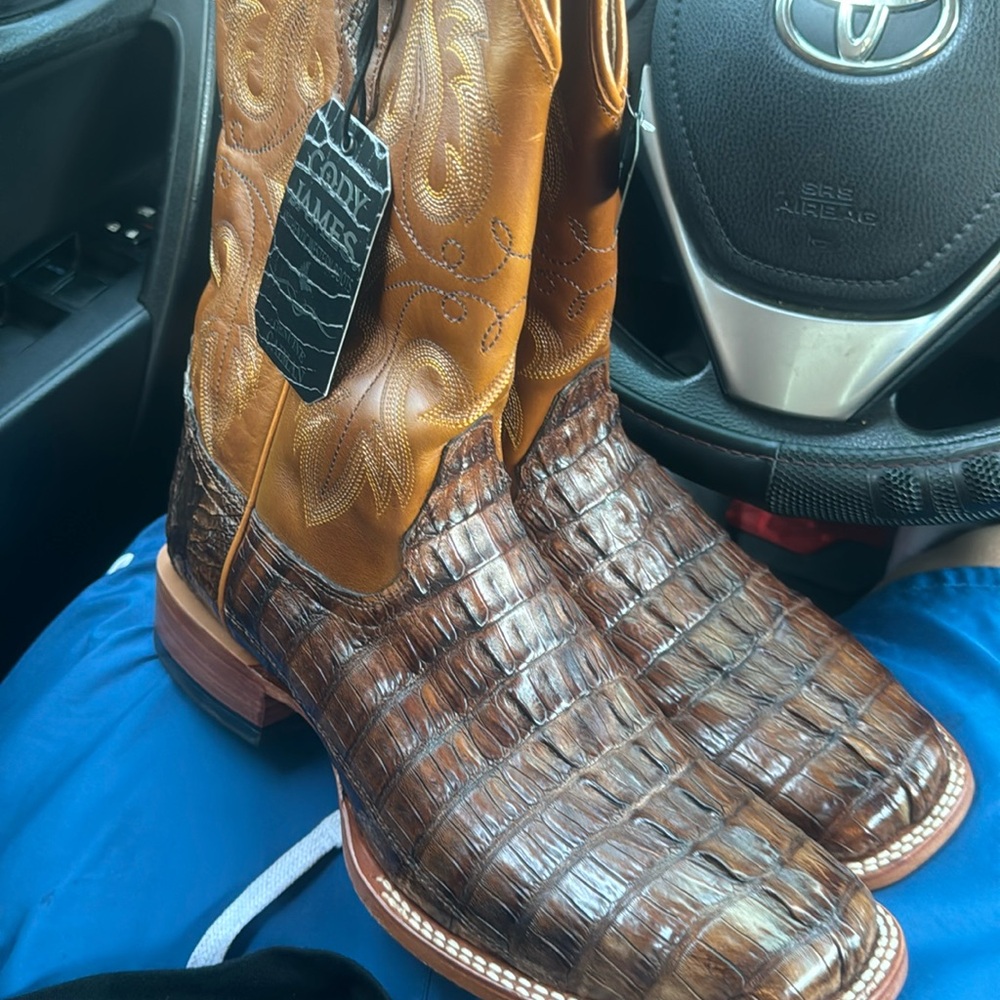 Cody James caiman size 11 D